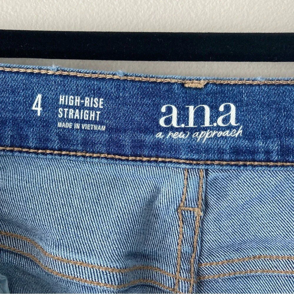 a.n.a‎ High Rise Straight Leg Adaptive Jeans Medium Wash Raw Hem Blue Size 4
